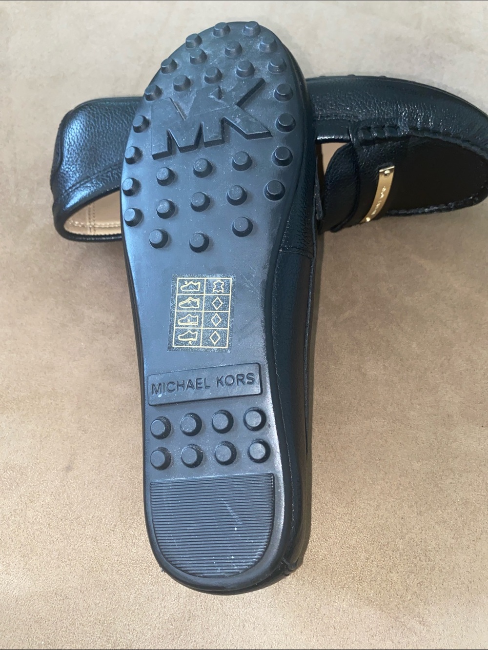 Michael Kors Black Leather Gold Plaque Penny Loafers 6M - Picture 2 of 4